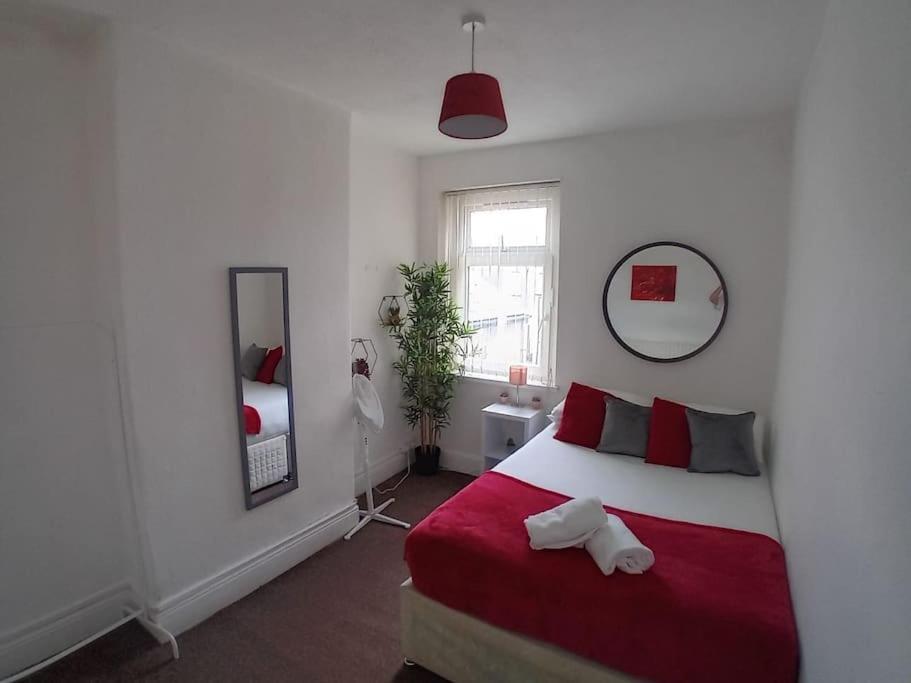 קארדיף Large Family Home Central Location 3 Double Bedrooms And 1 Single Bedroom מראה חיצוני תמונה