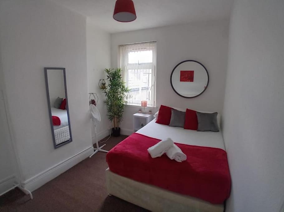 קארדיף Large Family Home Central Location 3 Double Bedrooms And 1 Single Bedroom מראה חיצוני תמונה