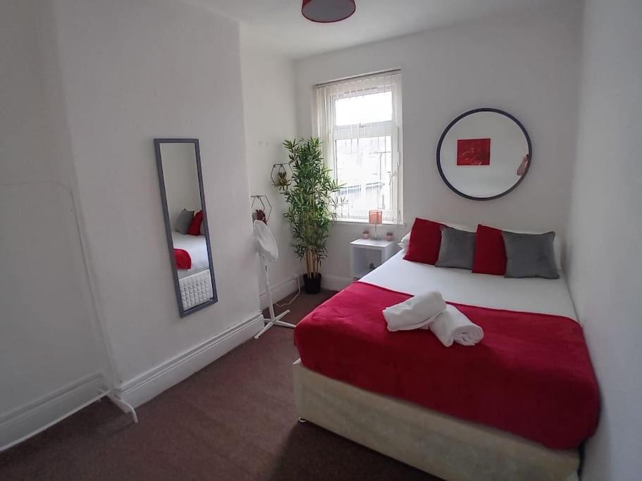 קארדיף Large Family Home Central Location 3 Double Bedrooms And 1 Single Bedroom מראה חיצוני תמונה