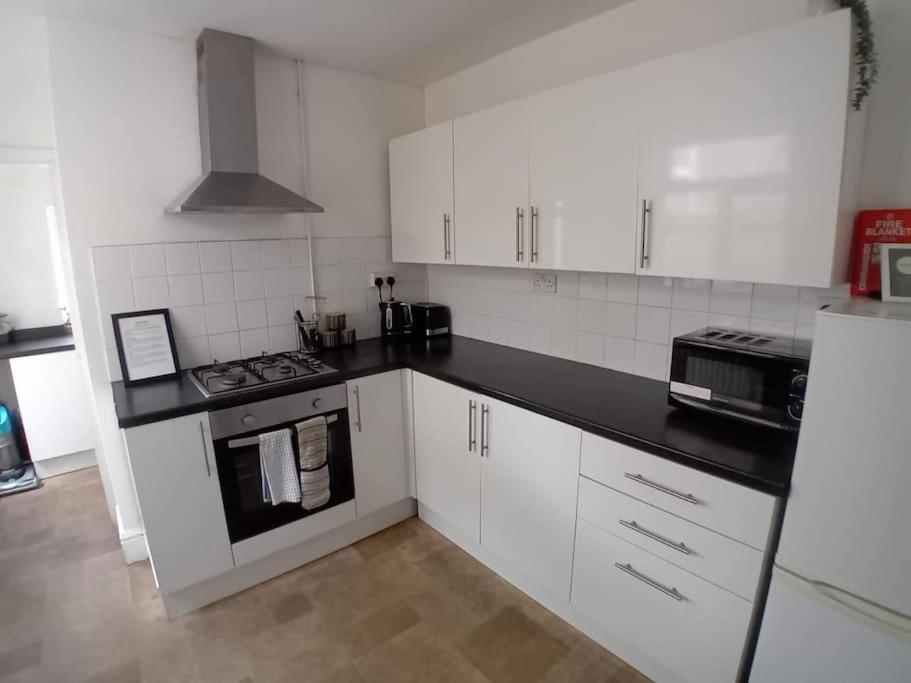 קארדיף Large Family Home Central Location 3 Double Bedrooms And 1 Single Bedroom מראה חיצוני תמונה