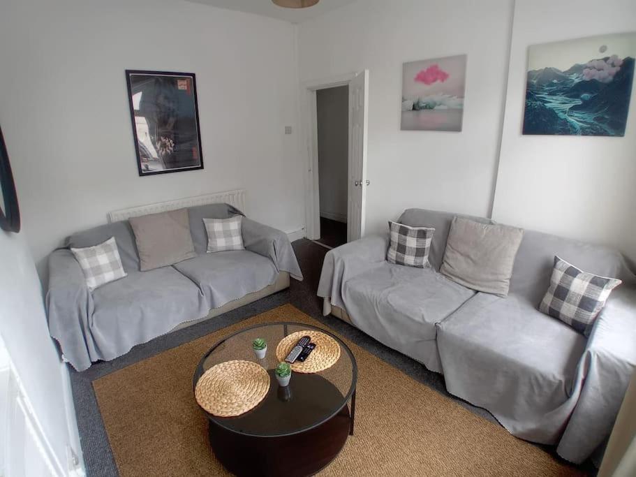 קארדיף Large Family Home Central Location 3 Double Bedrooms And 1 Single Bedroom מראה חיצוני תמונה