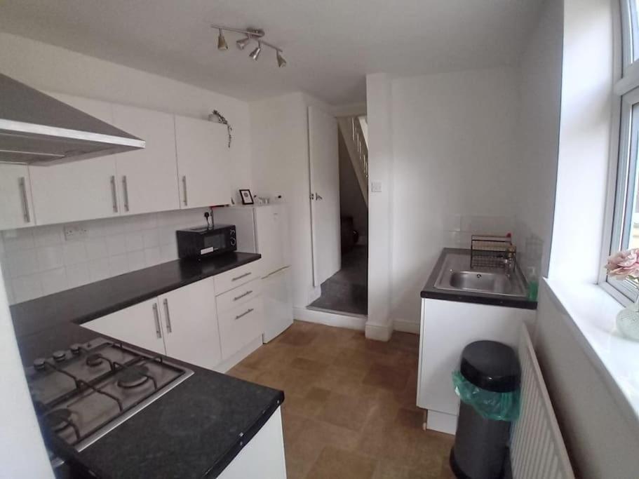 קארדיף Large Family Home Central Location 3 Double Bedrooms And 1 Single Bedroom מראה חיצוני תמונה